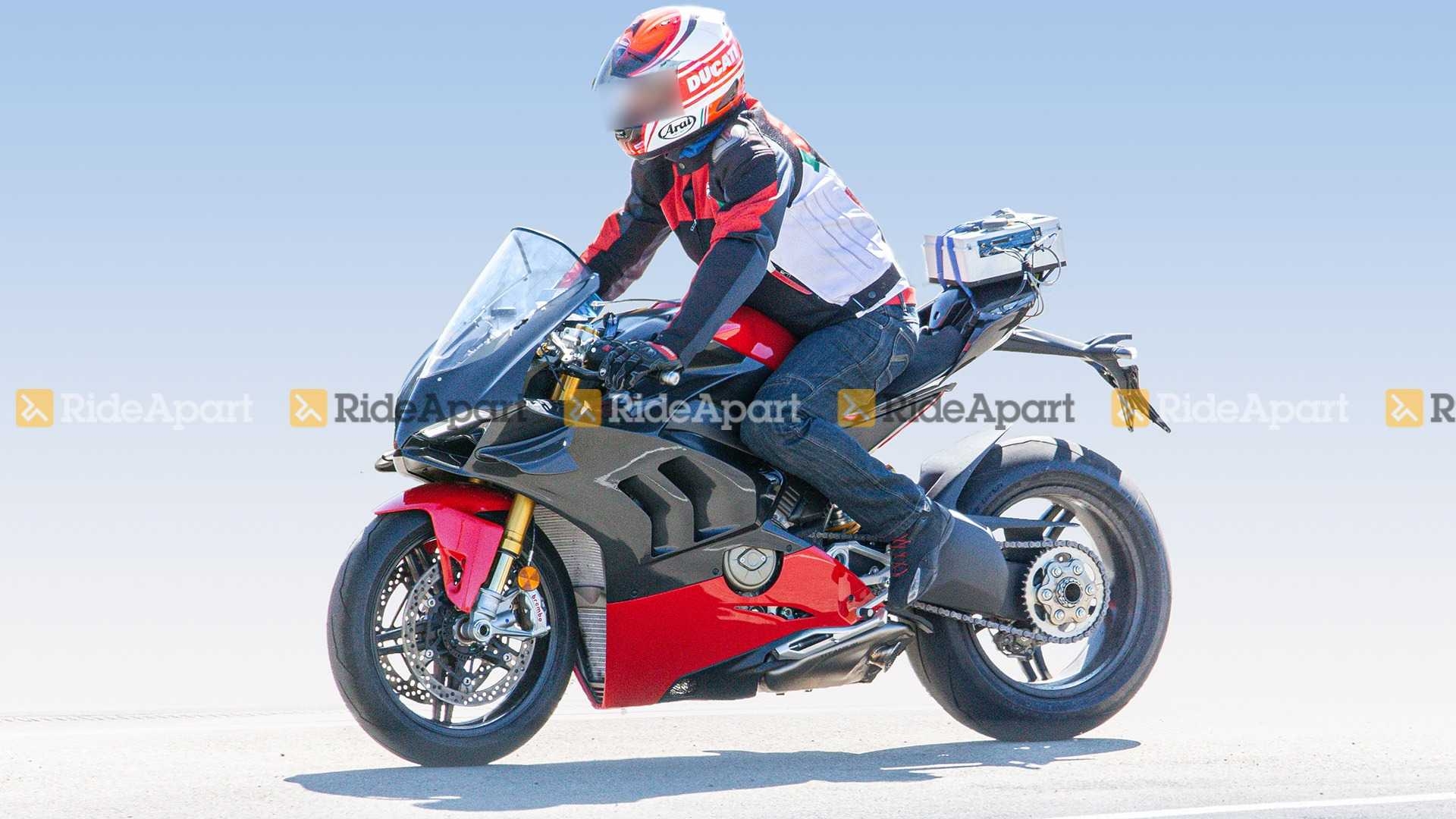 1920x1080 Spotted: The Ducati Panigale V4 Superleggera Is Coming, Desktop