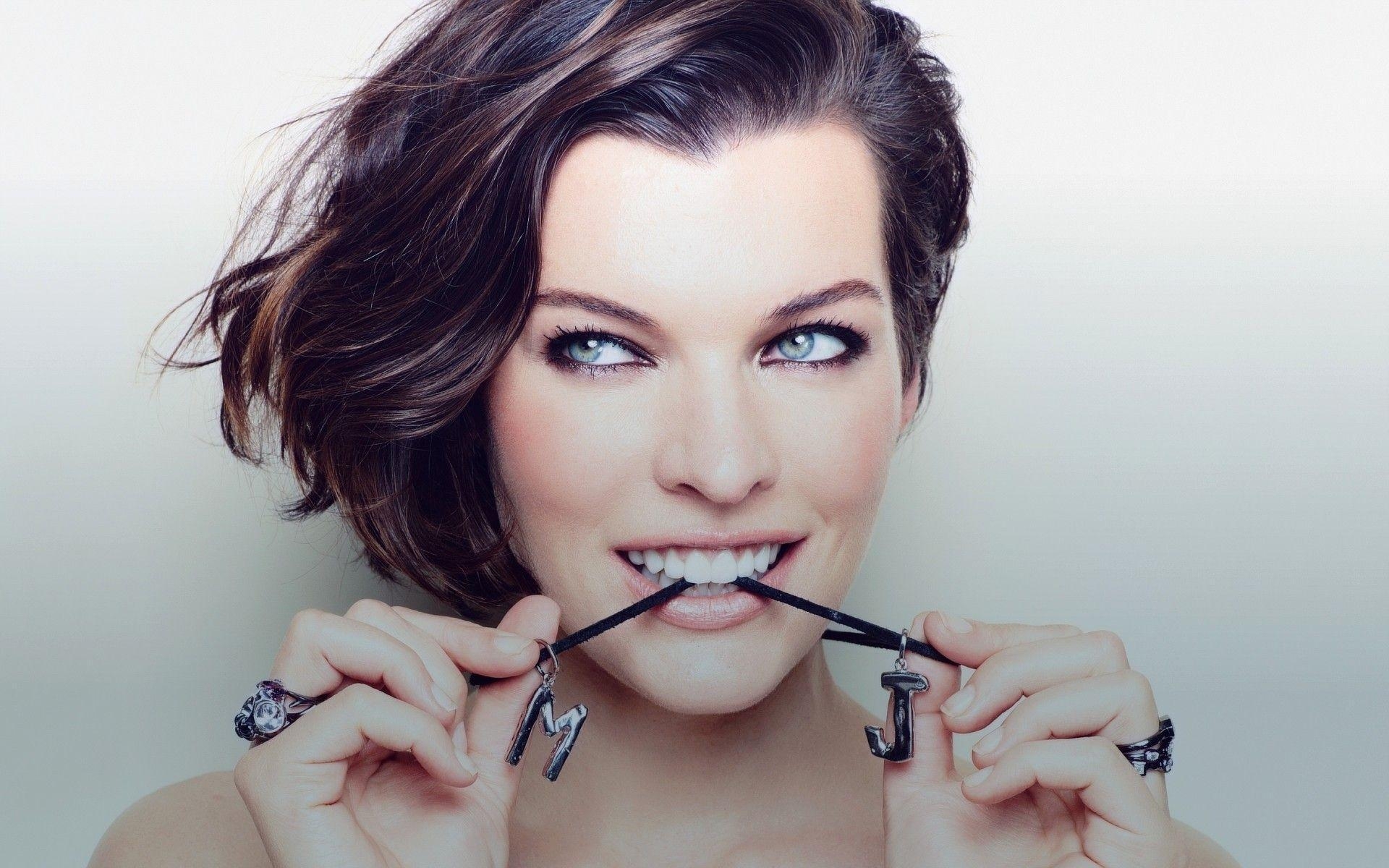 1920x1200 Milla Jovovich Wallpaper, Desktop