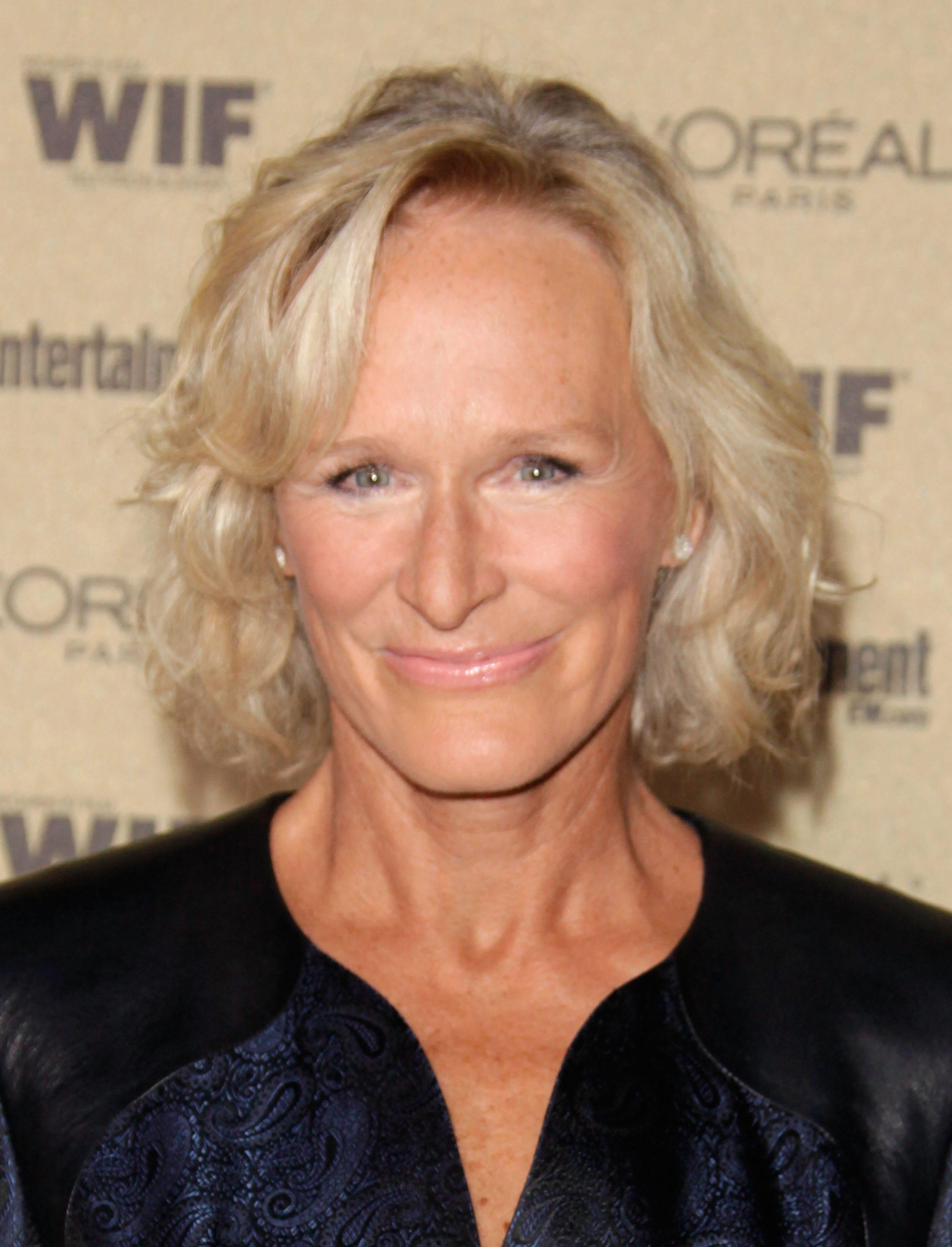 2300x3000 Glenn Close HD Wallpaperwallpaper.net, Phone