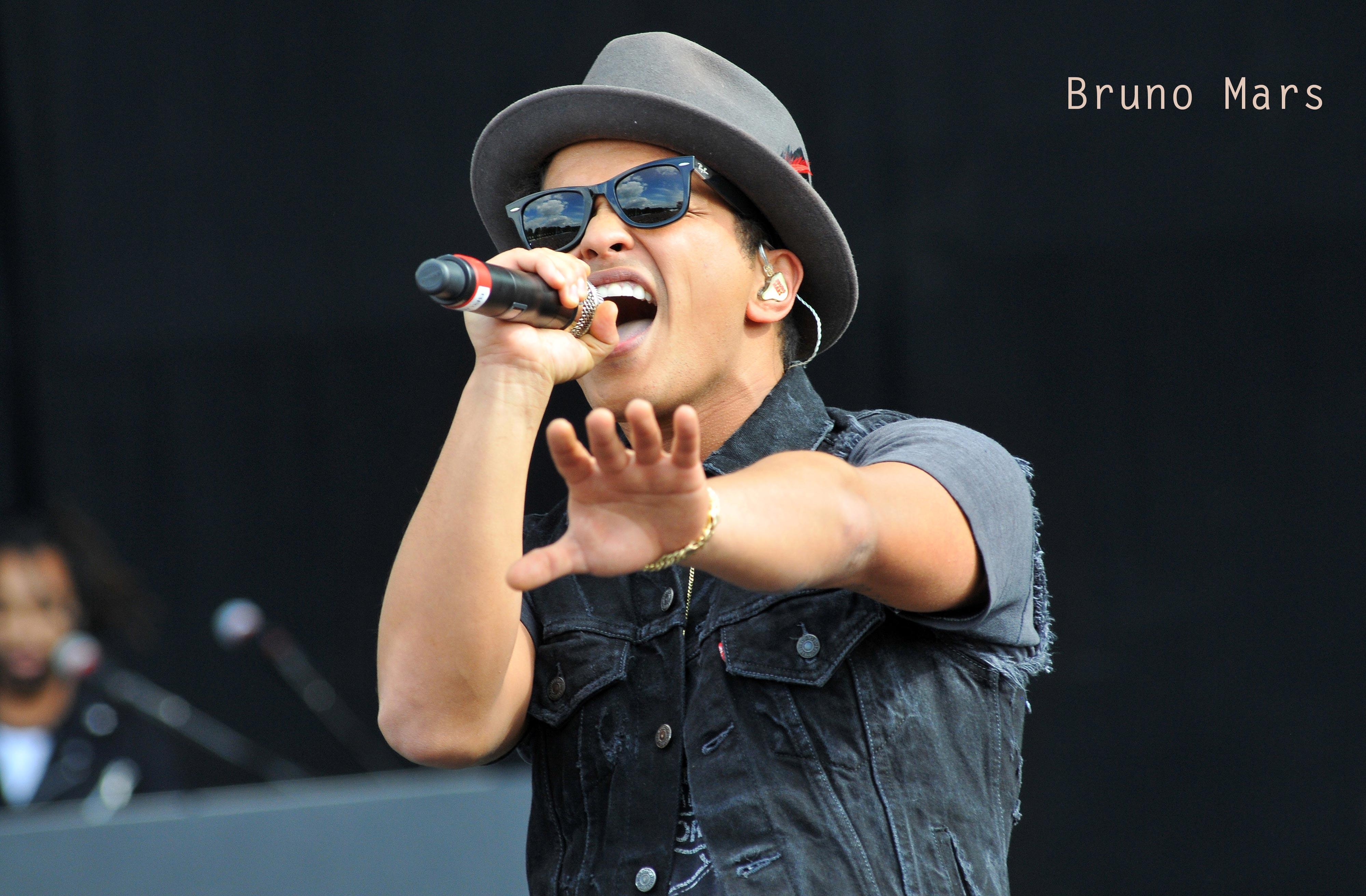 4000x2630 Bruno Mars, Desktop