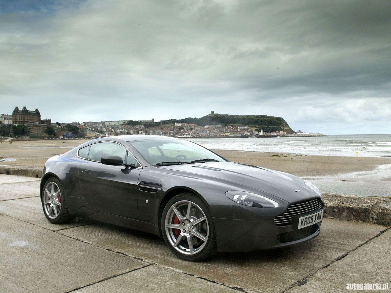 1280x960 Supercars Wallpaper: Aston Martin V8 Vantage Wallpaper, Desktop