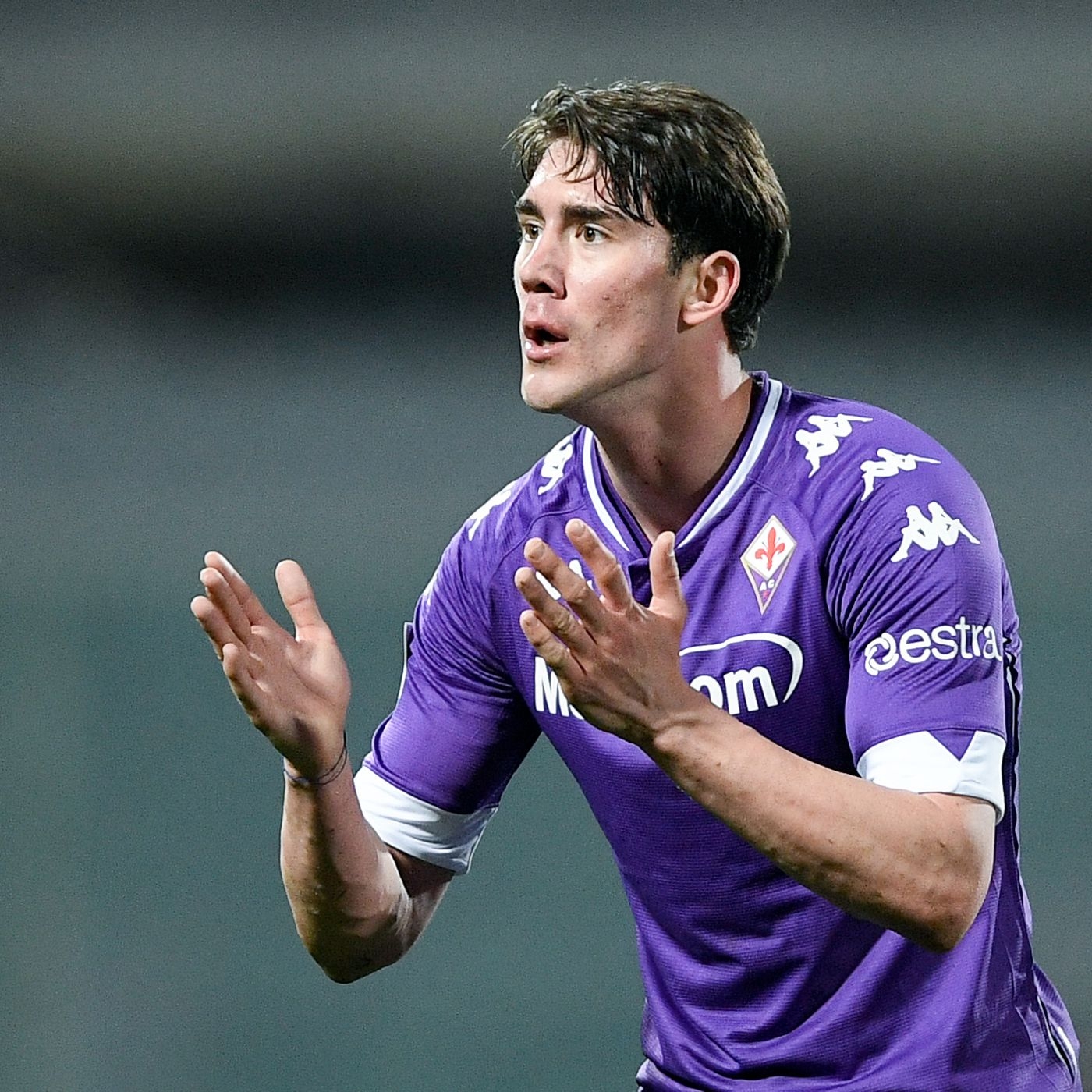 1400x1400 Fiorentina's comedy of errors over new Vlahović contract is no surprise, Phone