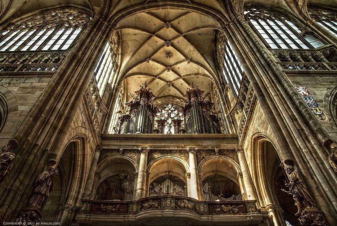 1100x740 Pipe Organ of St. Veits Dom, Desktop