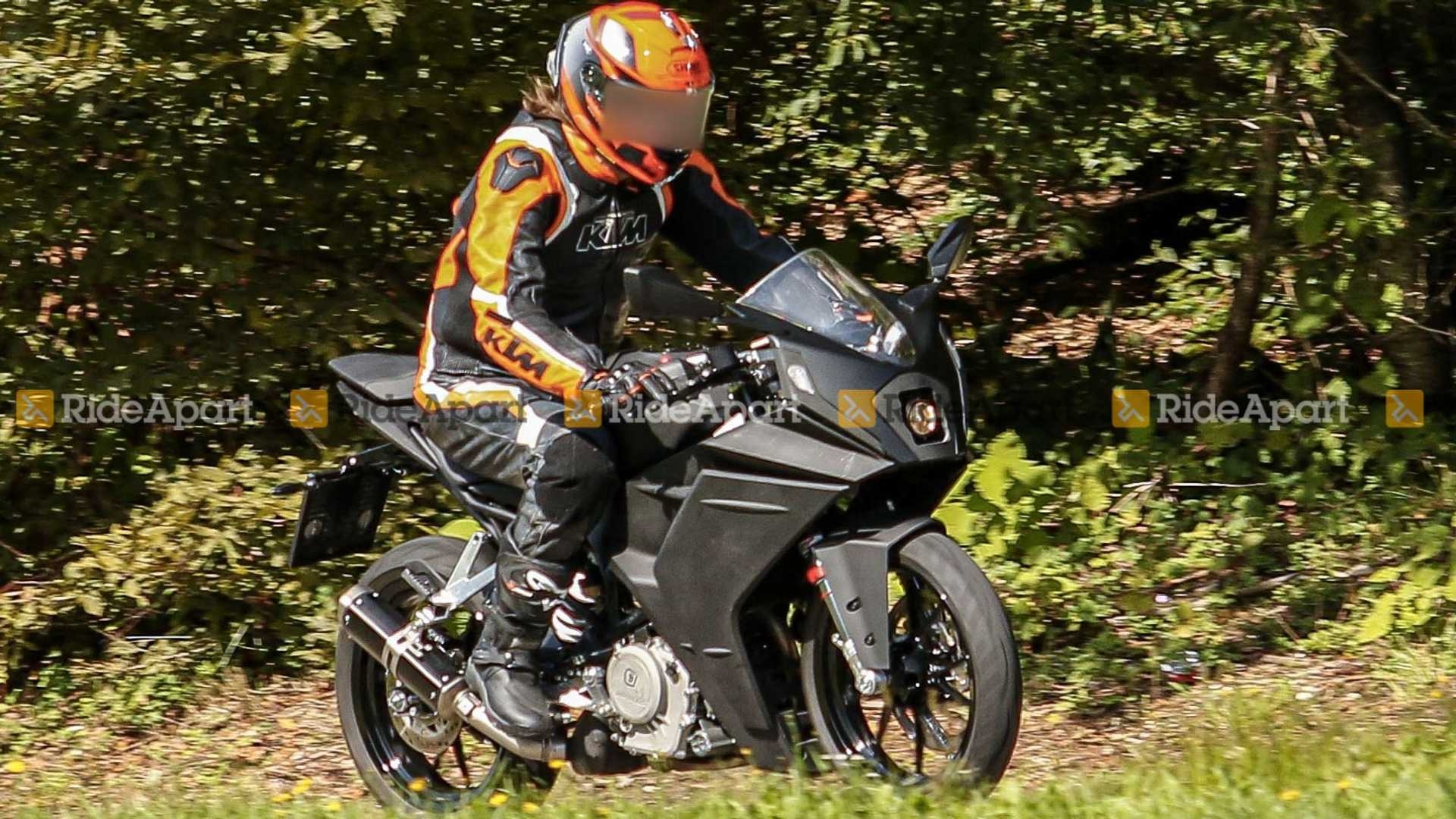 1920x1080 Spotted: KTM Spied Testing A New RC 390 Baby Superbike, Desktop