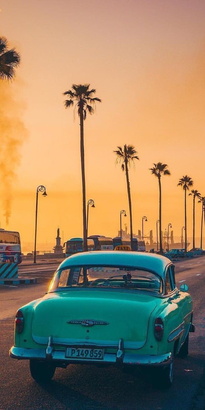 680x1350 W_White. Retro wallpaper, iPhone wallpaper vintage, California, Phone