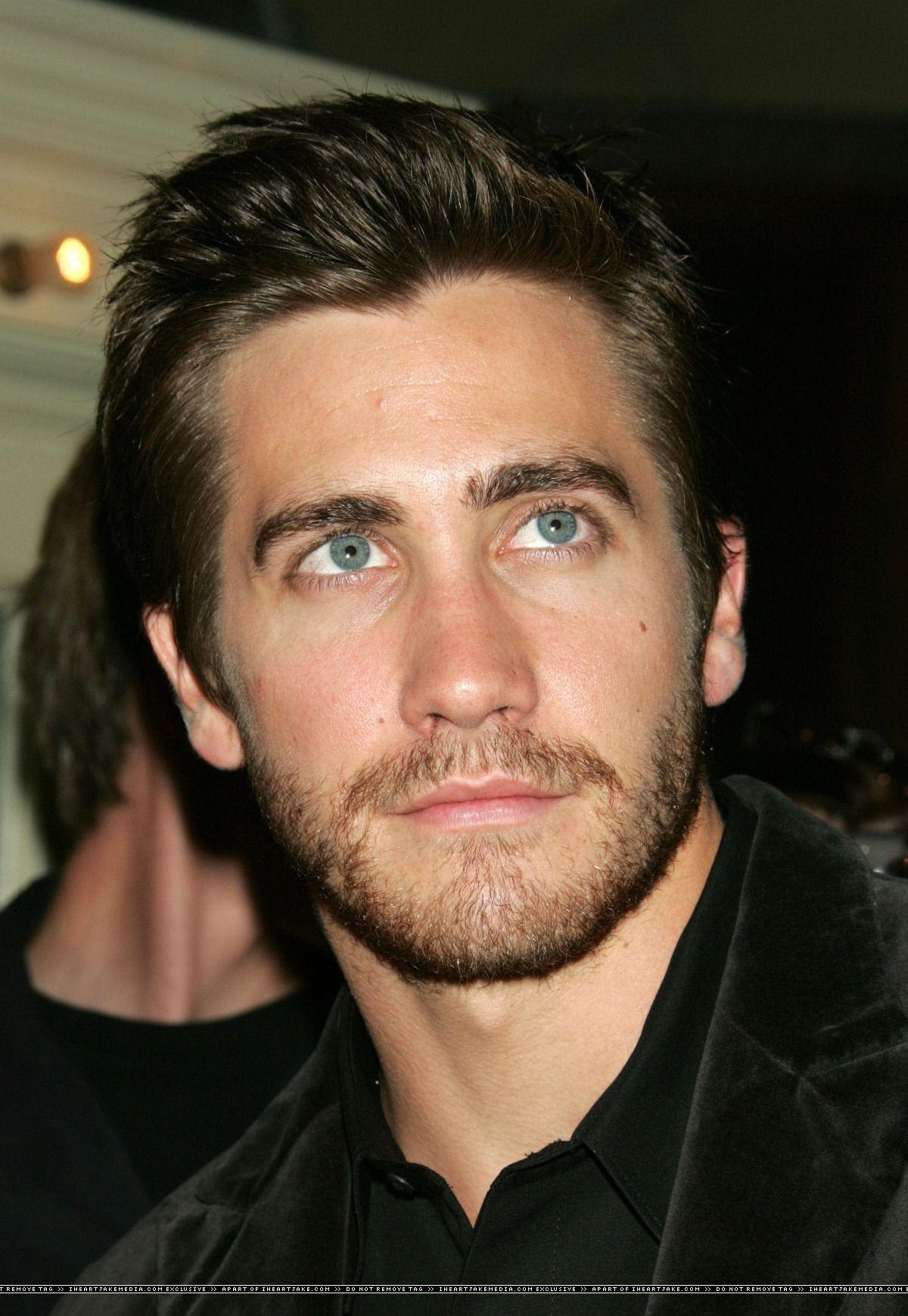 1200x1740 Jake Gyllenhaal Wallpaper High Quality, Phone