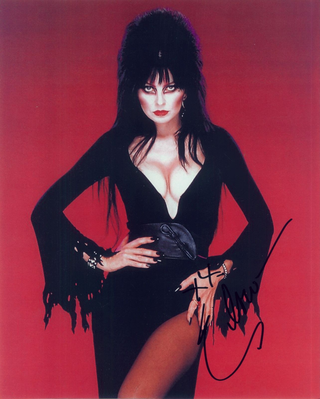 1290x1600 1980s Elvira Mistress of The Dark Classic. Cassandra peterson, Phone