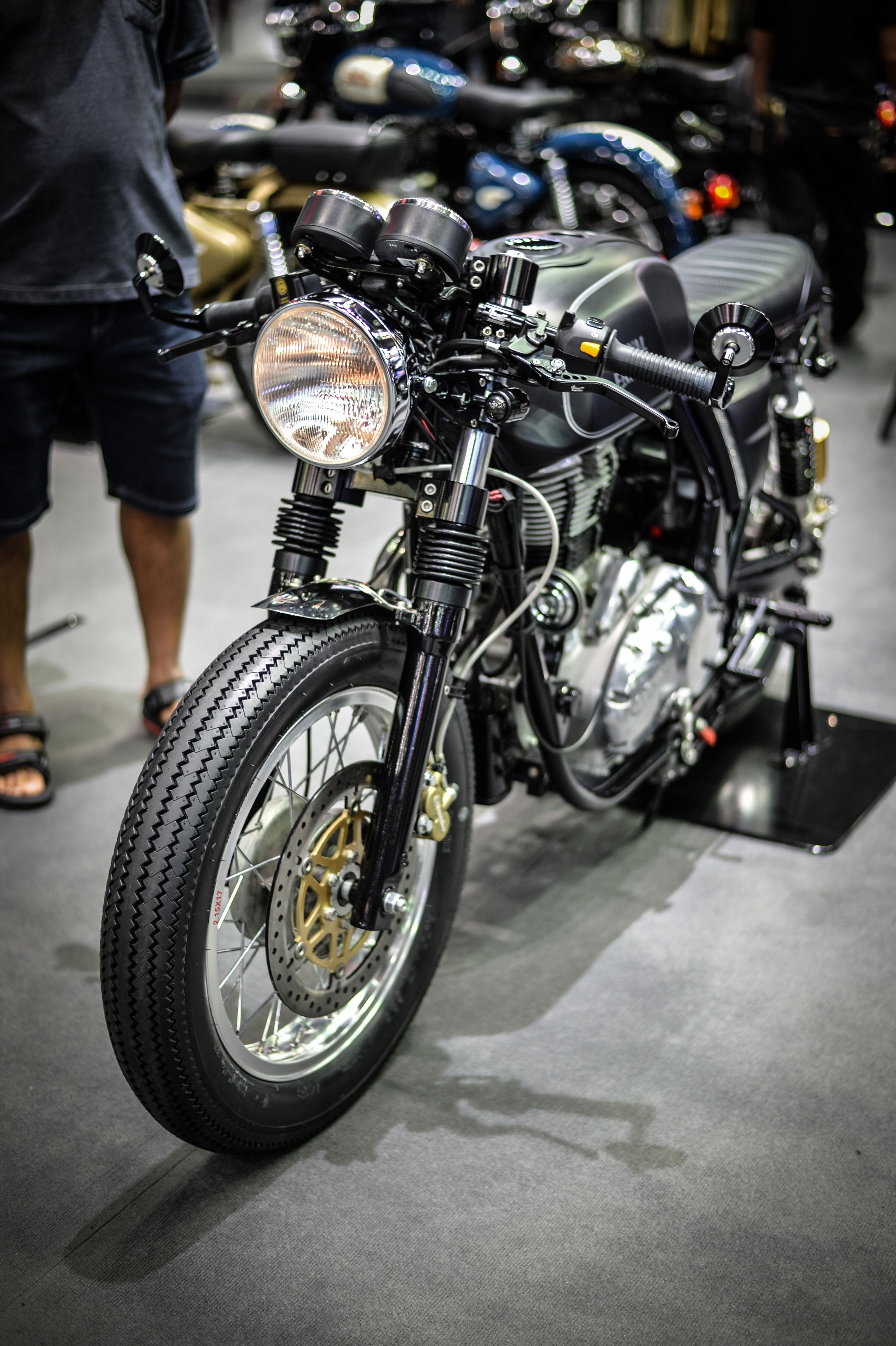 3280x4930 Royal Enfield Continental GT Moto. มอเตอร์ไซค์แต่ง, มอเตอร์ไซค์, มอเตอร์ไซค์ฮอนด้า, Phone