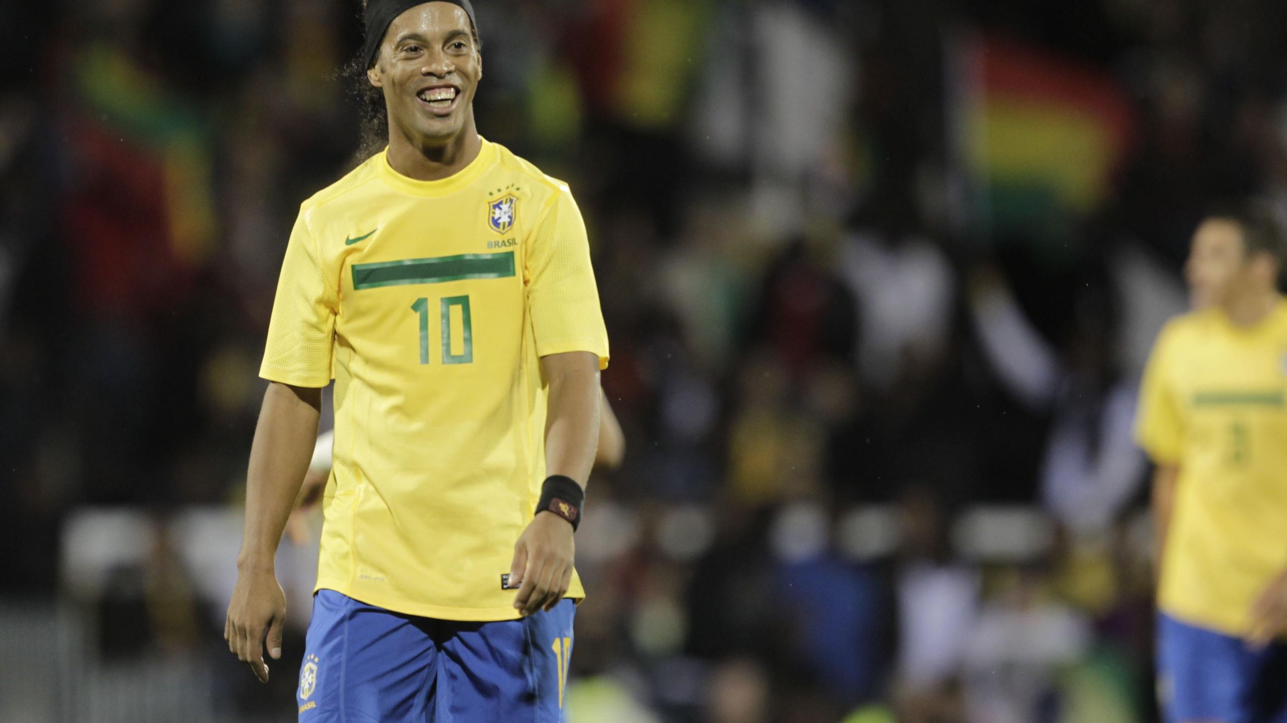 2560x1440 Ronaldinho HD Wallpaper, Desktop