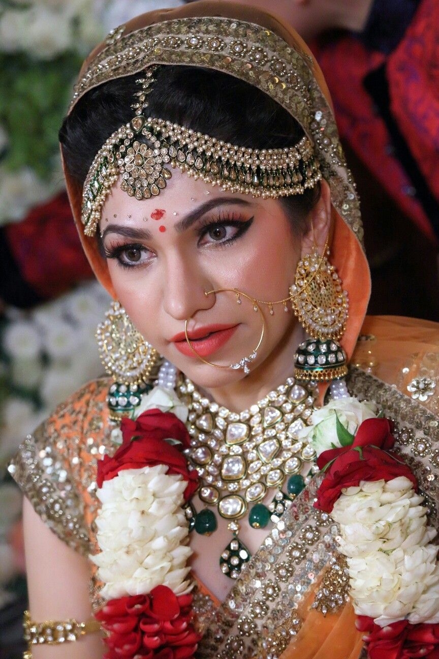 870x1300 Tulsi kumar. Pakistani bridal makeup, Bridal photohoot, Indian, Phone