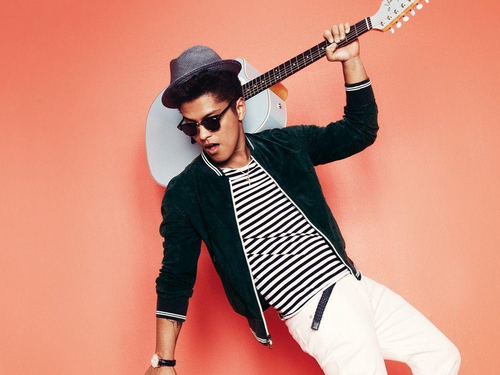 1030x770 Bruno Mars, Desktop