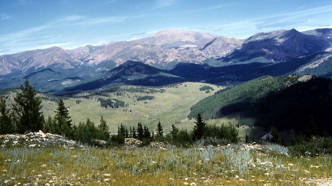 1370x770 Mountains: Petrified Forest National Park Cool Mountain Nature, Desktop