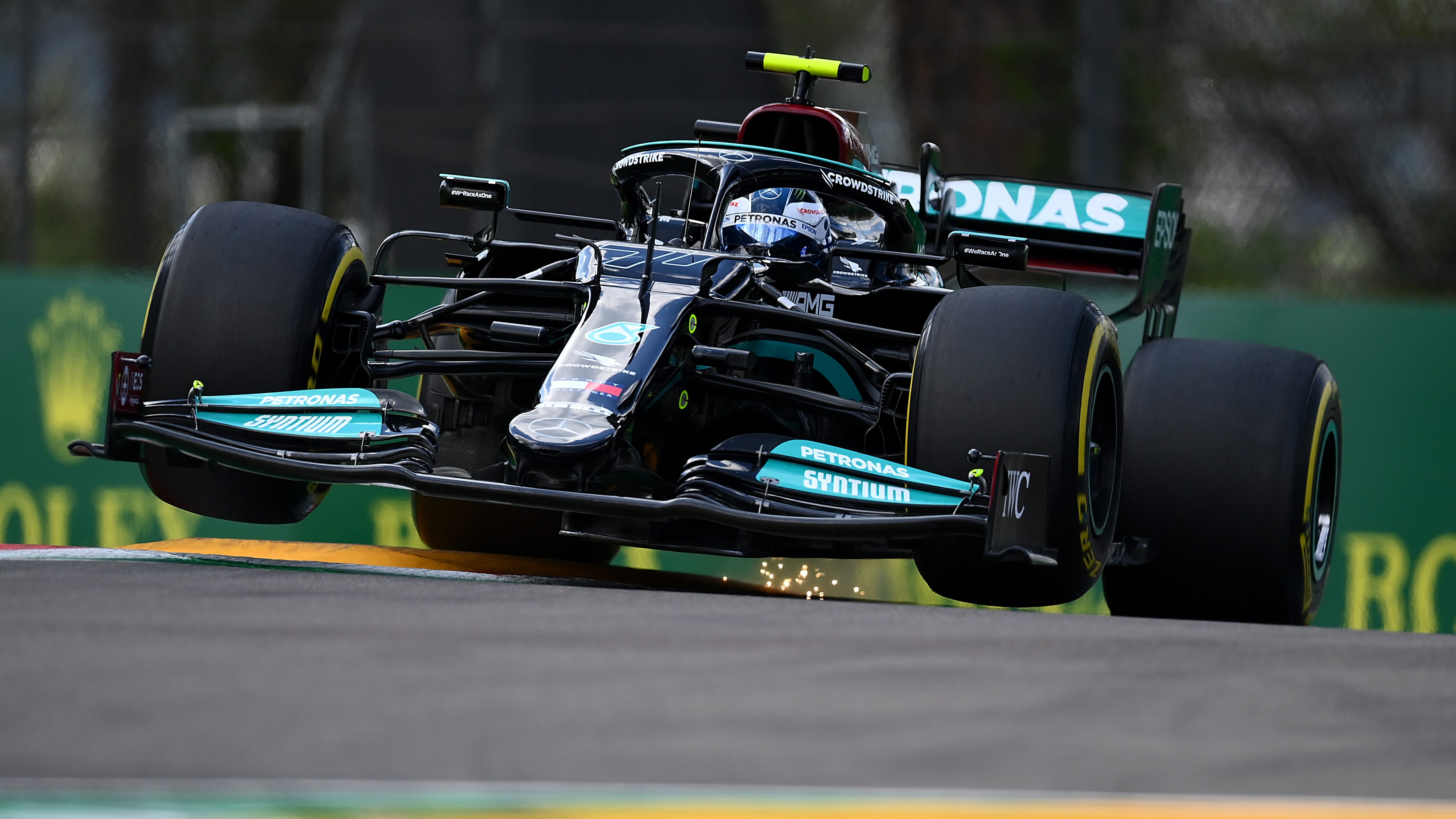 4750x2670 Valtteri Bottas, Lewis Hamilton are fastest in F1 practice sessions, Desktop