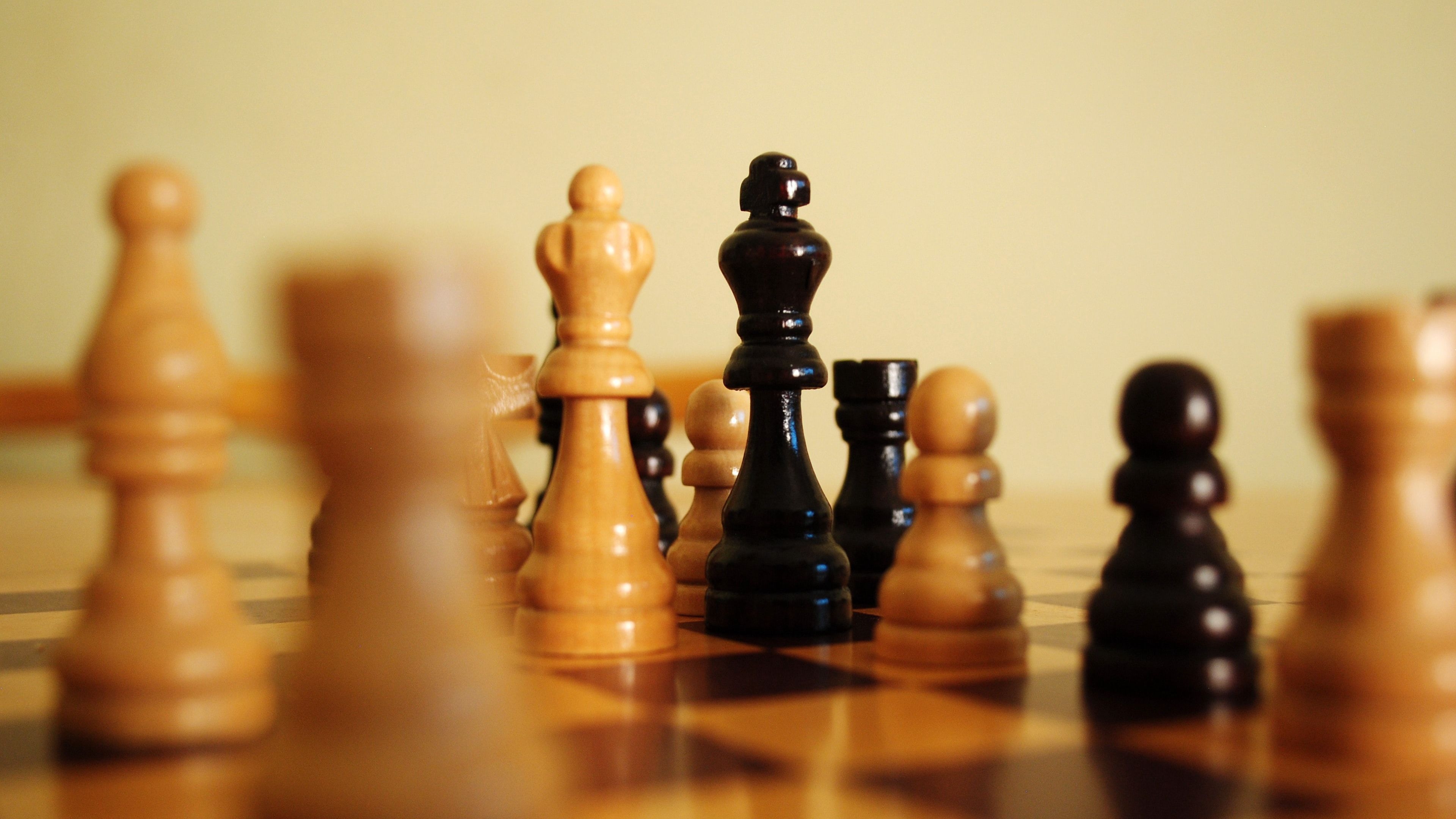 3840x2160 Download wallpaper  chess, pieces, king, queen, game, games 4k uhd 16:9 HD background, Desktop