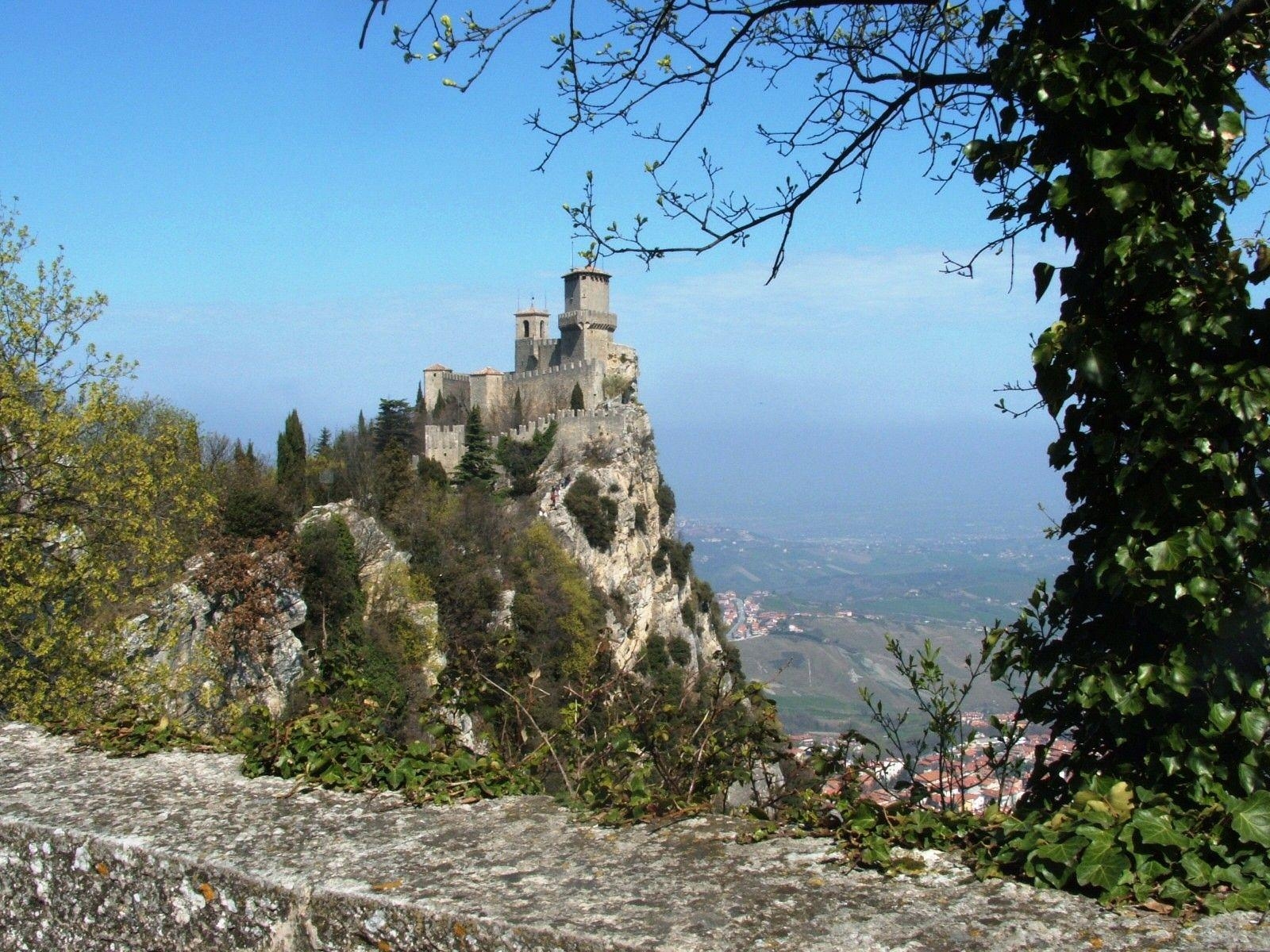 1600x1200 View from the terrace in San Marino, Italy wallpaper and image, Desktop